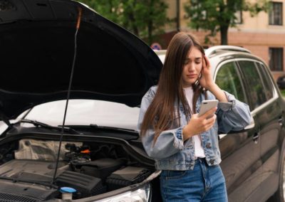 girl calling after car accident